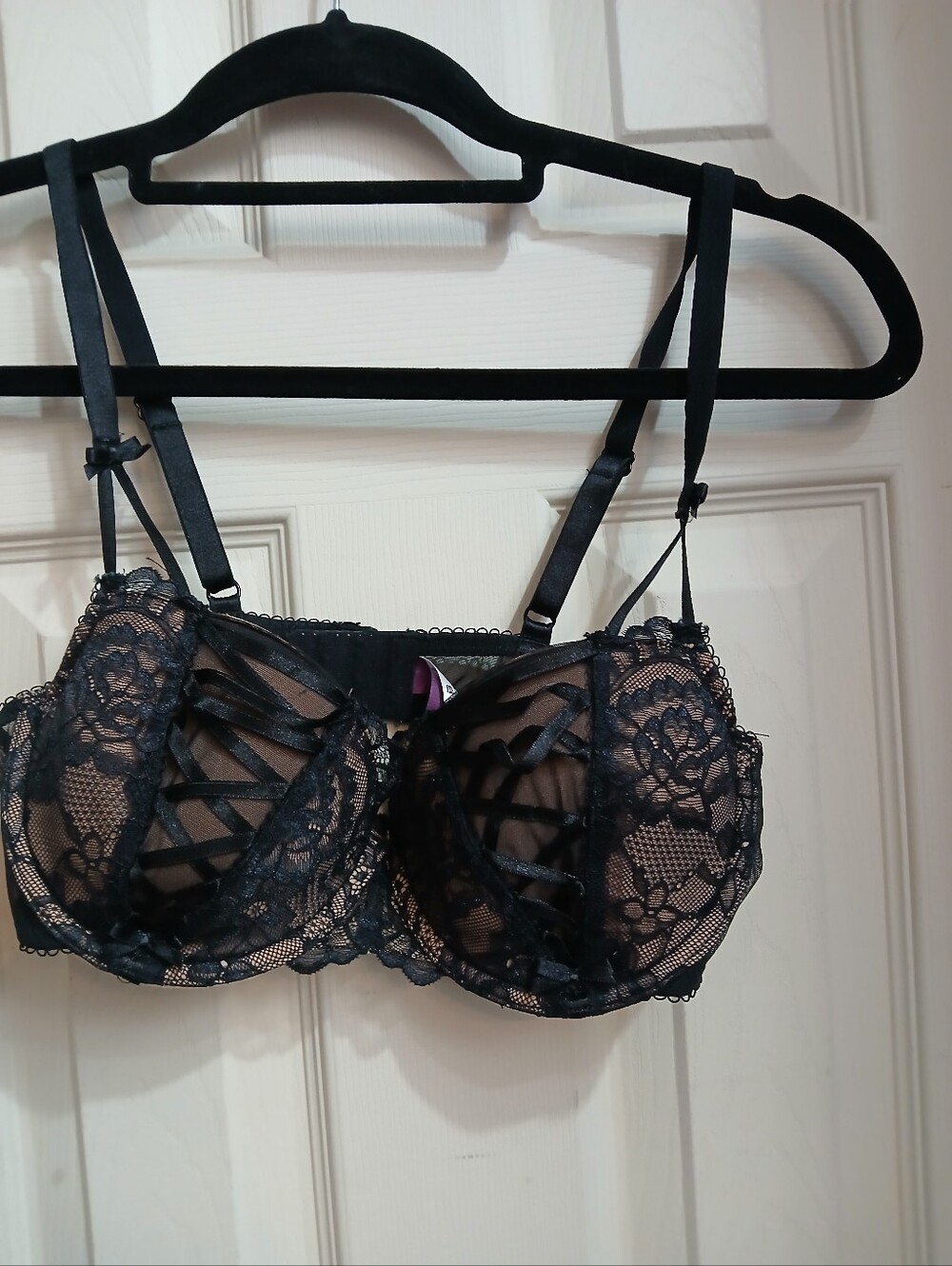 Adore MeSize  34D Bra Lace Underwire Lightly Lined Black Whimsygoth Corset look
